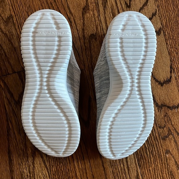 NEW Sketchers Air-Cooled Memory Foam Slip On Sneaker Gray/White - Picture 7 of 8